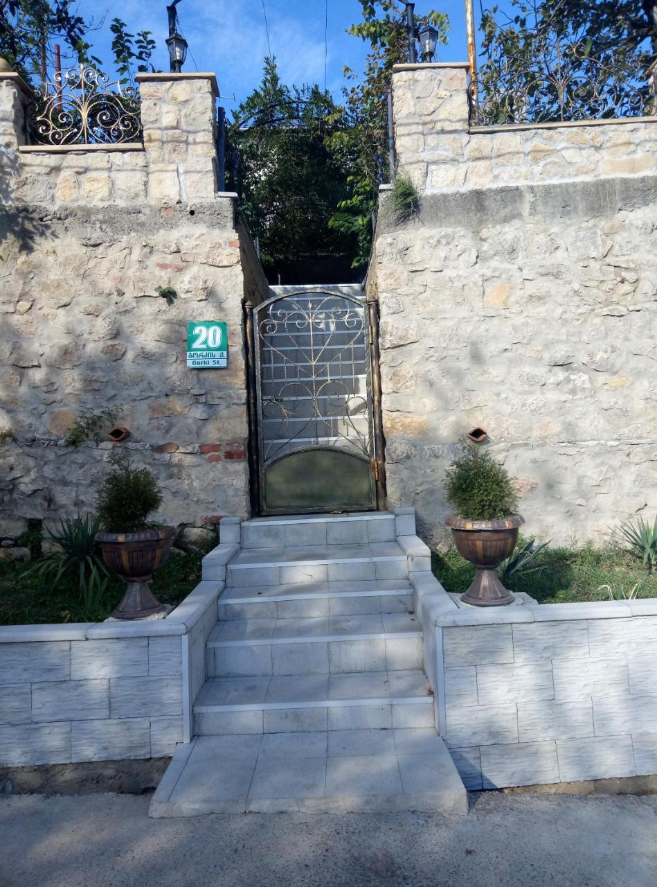 Hotel 9Th Sky Koutaïssi Extérieur photo